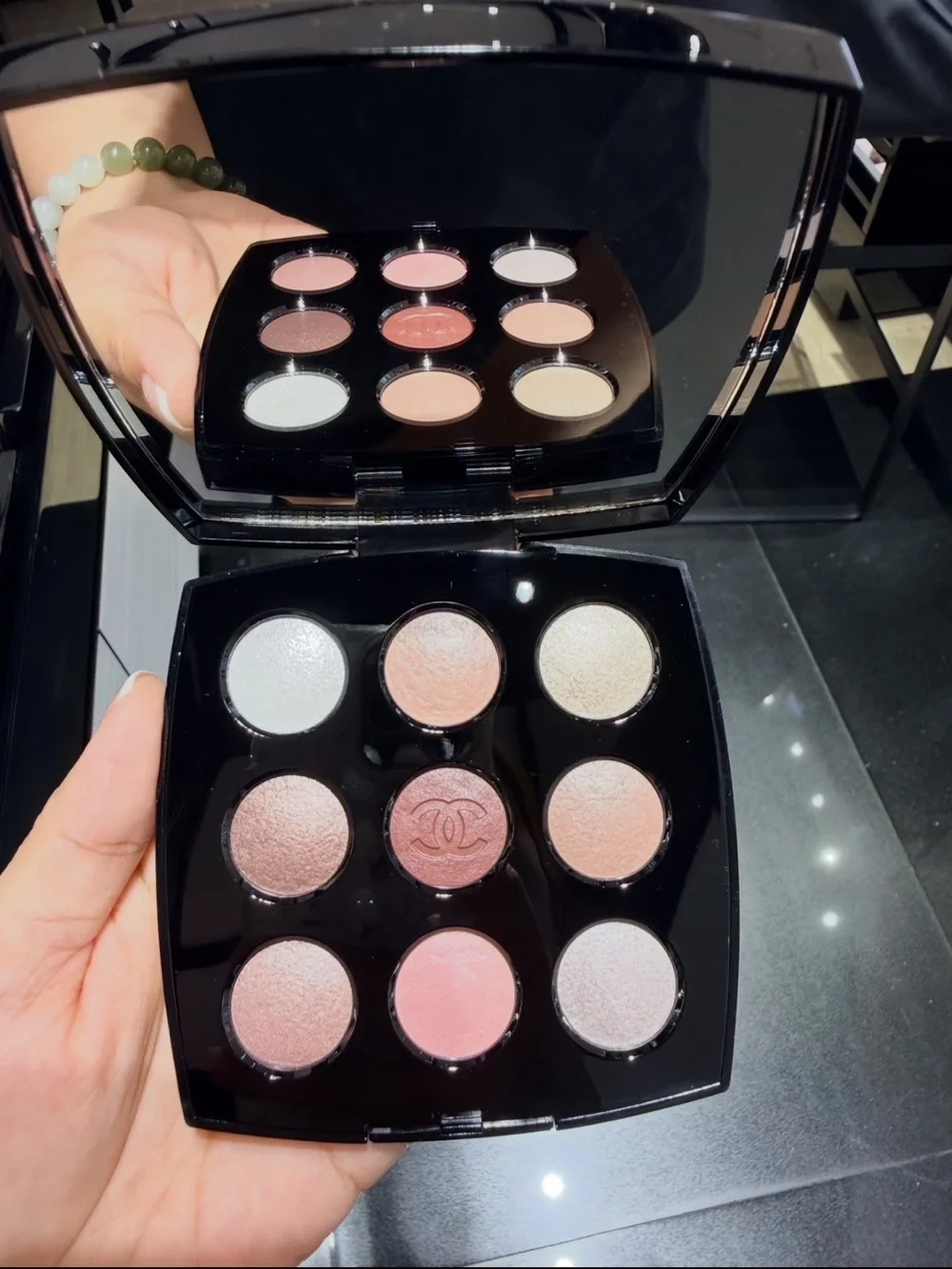 Chanel LES 9 OMBRES new 587 the new smoky eyeshadow palette